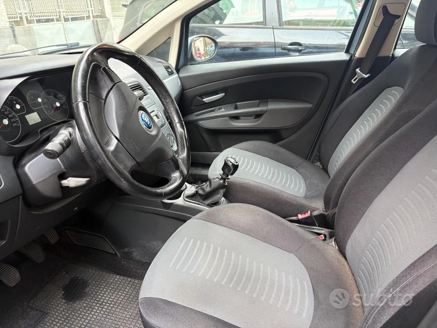 Fiat Grande Punto 2007 photo 5