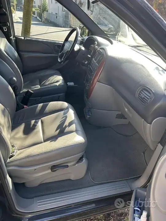 Chrysler Voyager 2008 photo 4