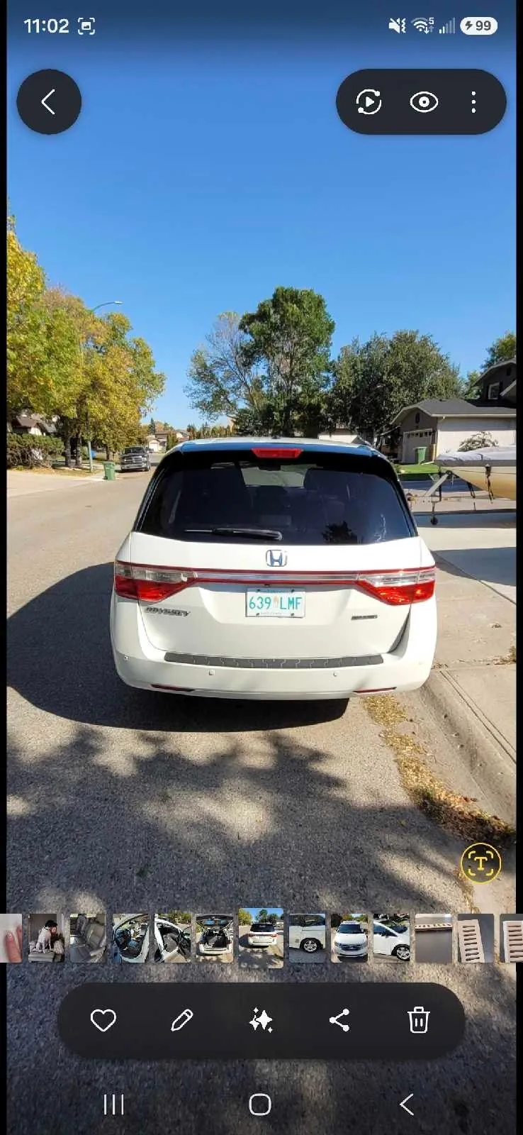 Honda Odyssey 2012 photo 2