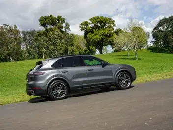 Porsche Cayenne 2023 photo 5