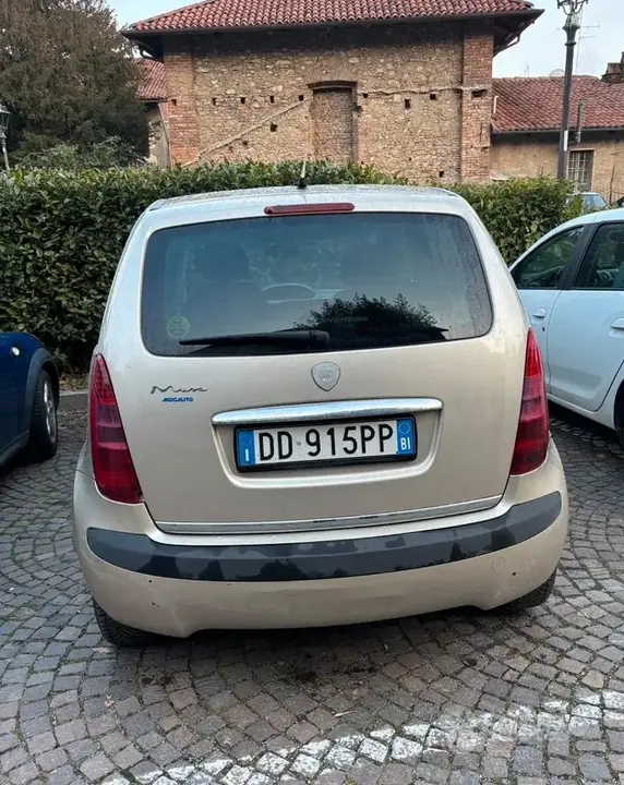 Lancia Musa 2006 photo 3