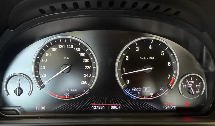 BMW 5 Series 2013 photo 5
