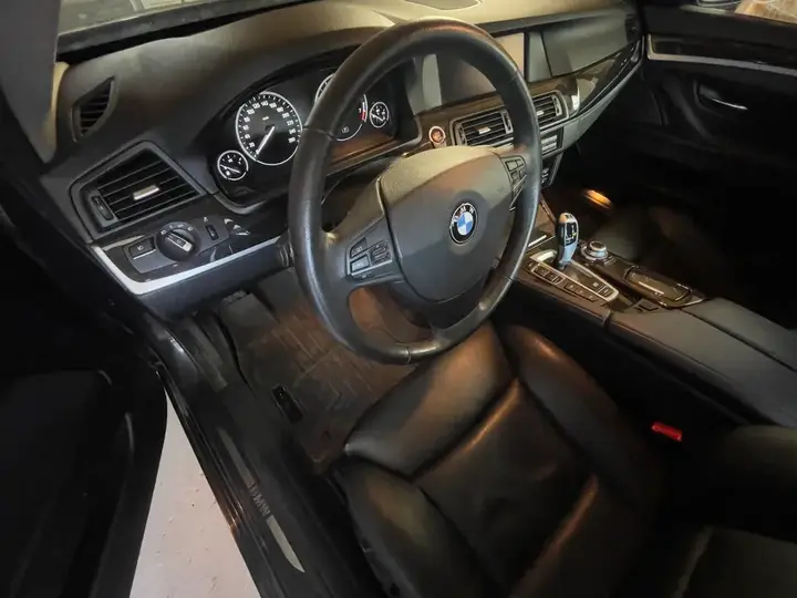 BMW 5 Series 2013 photo 4