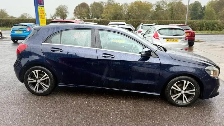 Mercedes-Benz A-Class 2017 photo 3