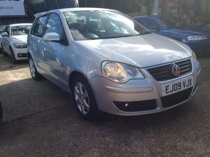 Volkswagen Polo 2009 photo 2