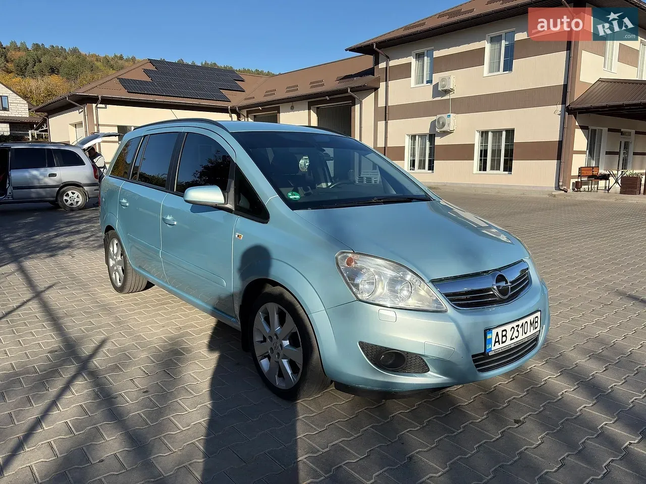 Opel Zafira 2009 photo 3