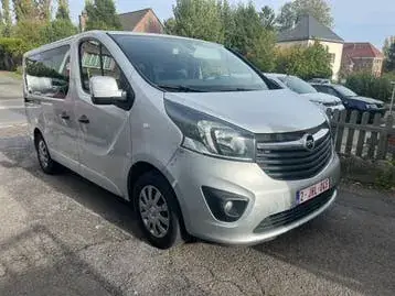 Opel Vivaro 2016 photo 2