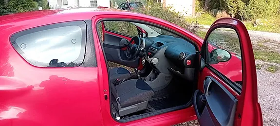 Toyota Aygo 2010 photo 2