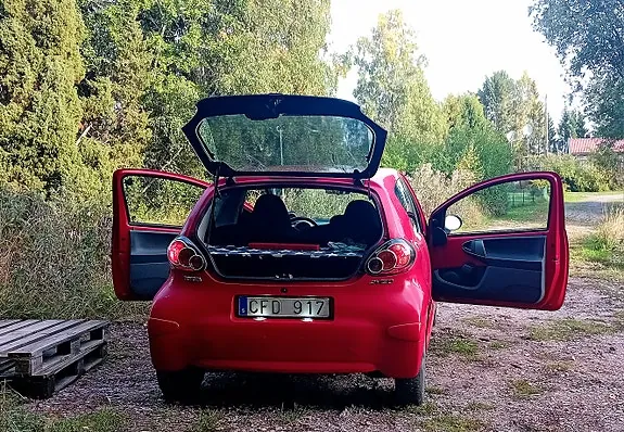 Toyota Aygo 2010 photo 3