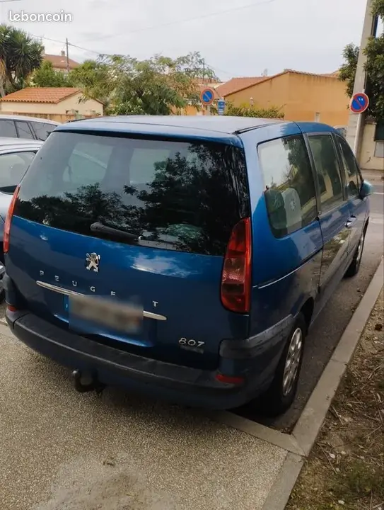 Peugeot 807 2002 photo 2