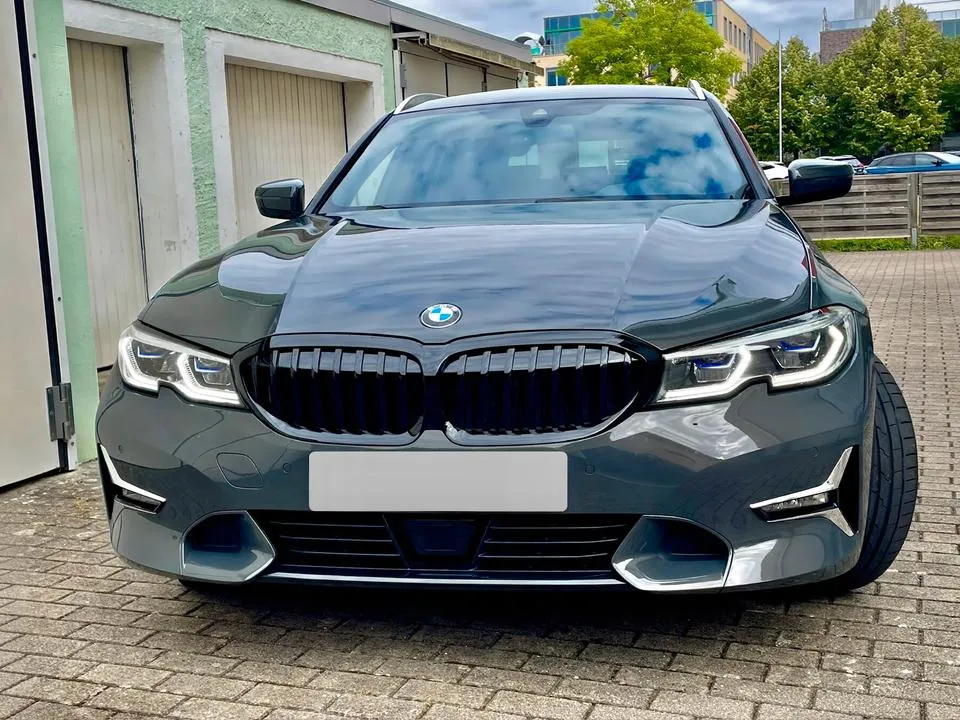 BMW 318I