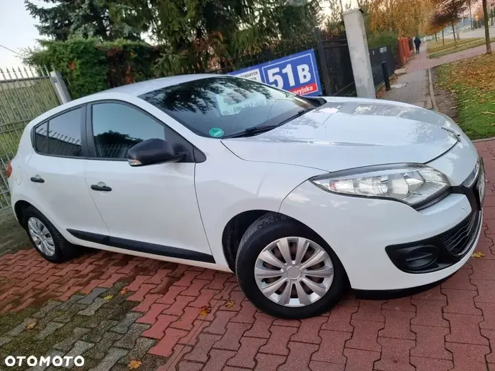 Renault Megane 2013 photo 2