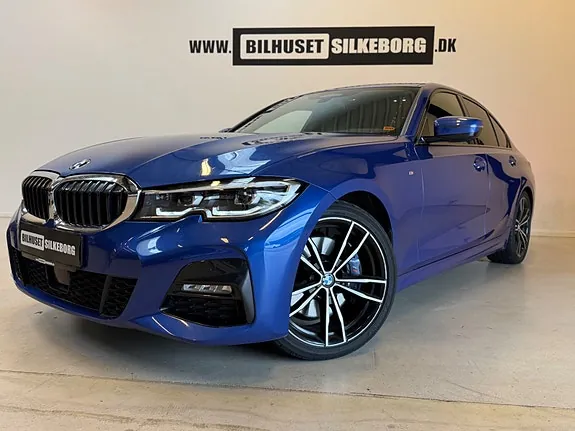 BMW 330I 2019 photo 2