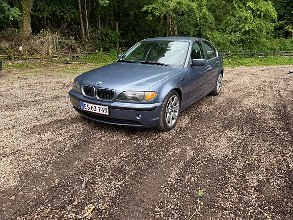 BMW 330D 2002 photo 2