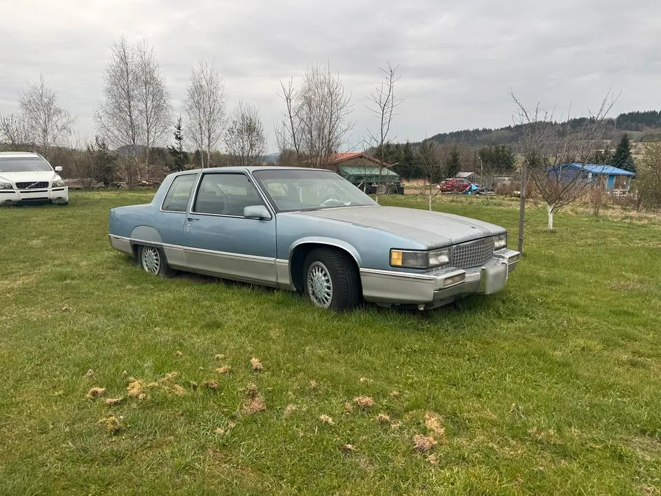 Cadillac Deville