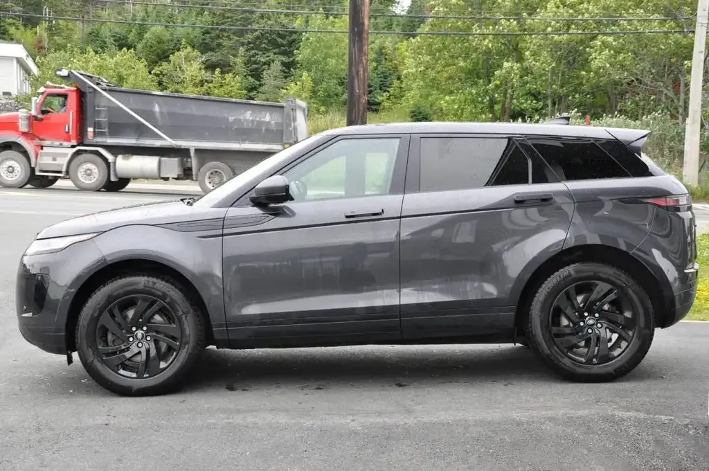 Land Rover Range Rover Evoque 2023 photo 4
