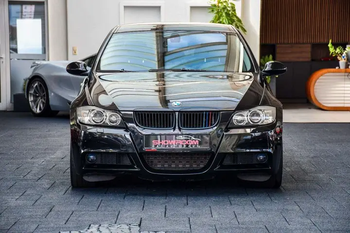 BMW 318D 2007 photo 5