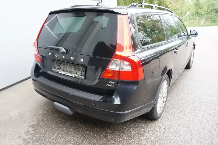 Volvo V70 2009 photo 3