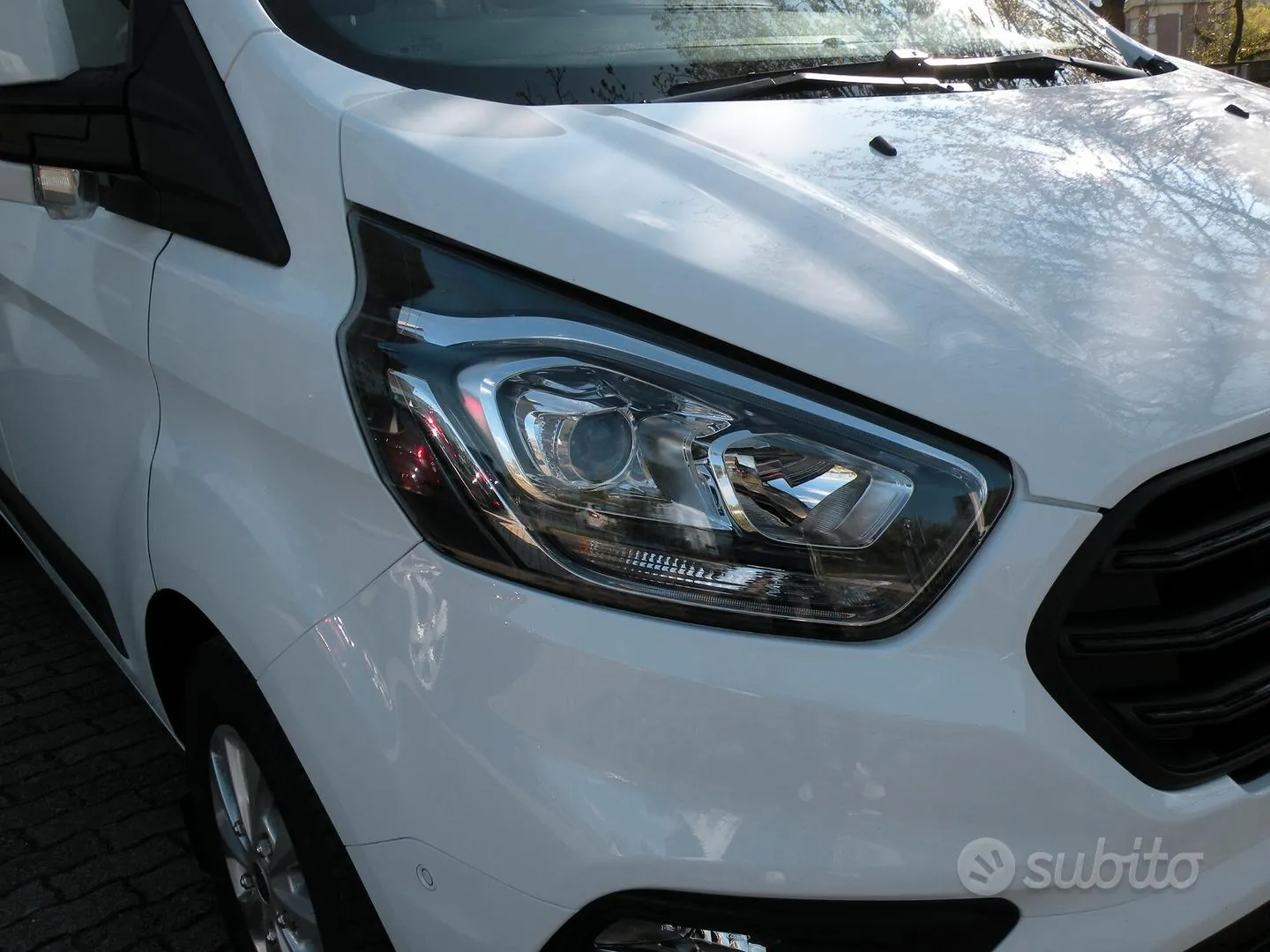 Ford Transit Custom 2025 photo 2