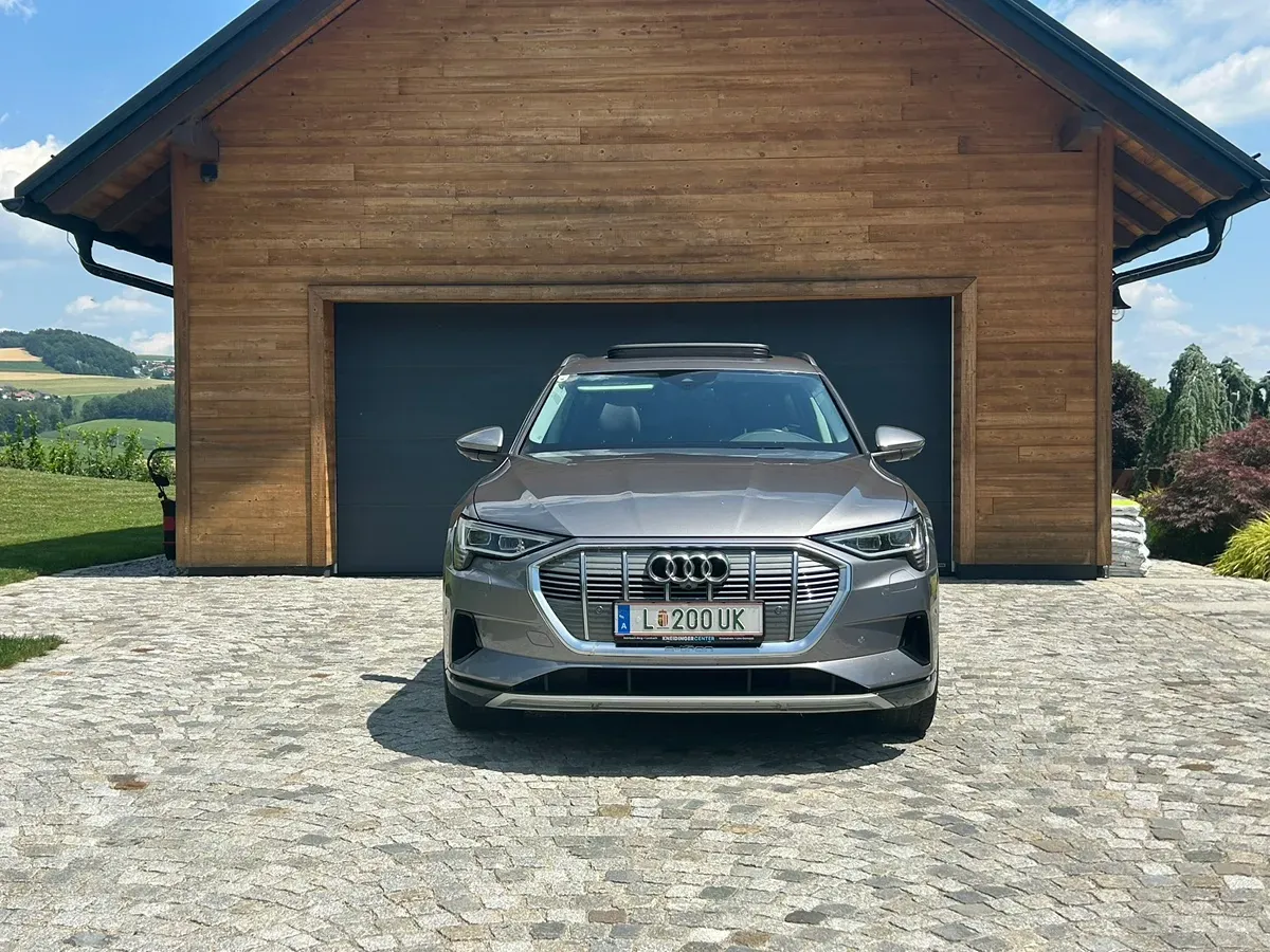 Audi E-Tron 2019 photo 2