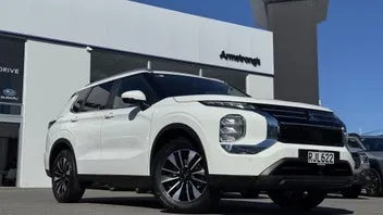 Mitsubishi Outlander 2025 photo 2
