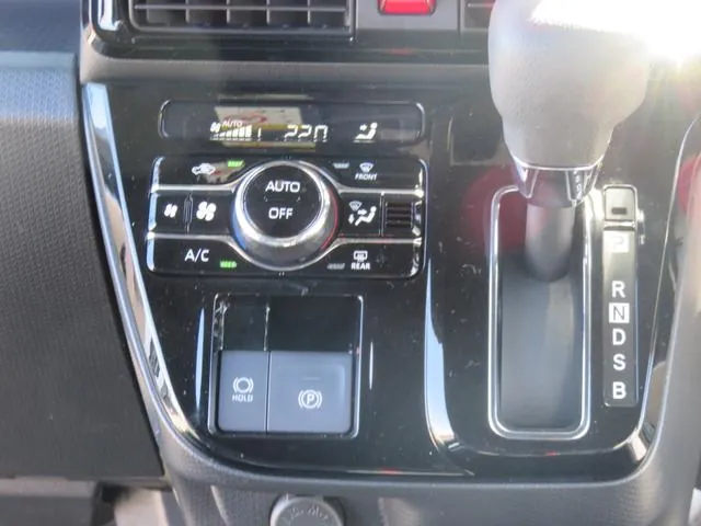 Daihatsu Tanto 2024 photo 5