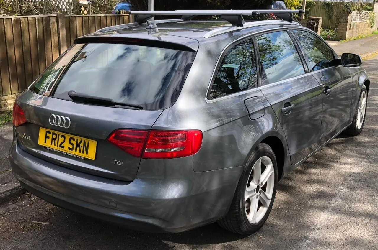 Audi A4 Avant 2012 photo 4