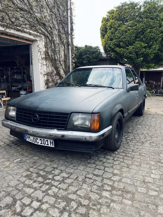 Opel Commodore