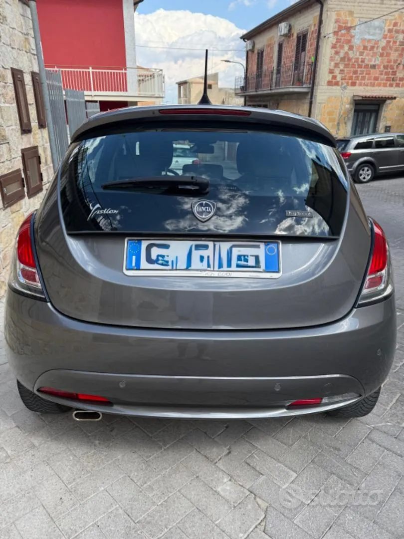 Lancia Ypsilon 2021 photo 3