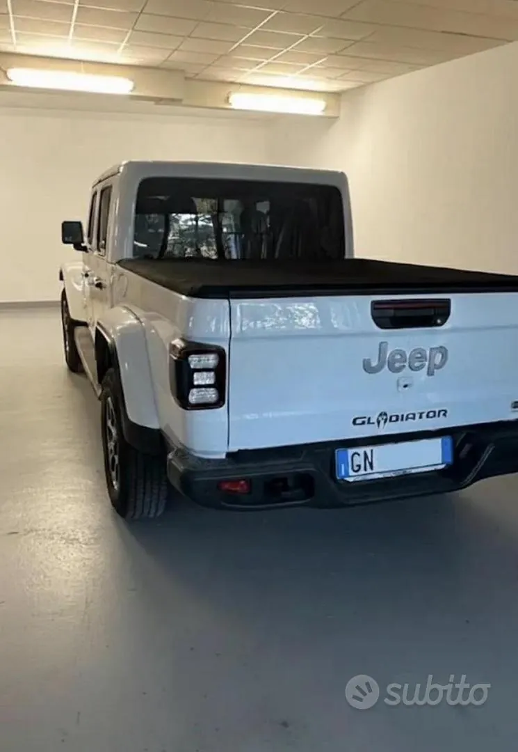 Jeep Gladiator 2021 photo 3