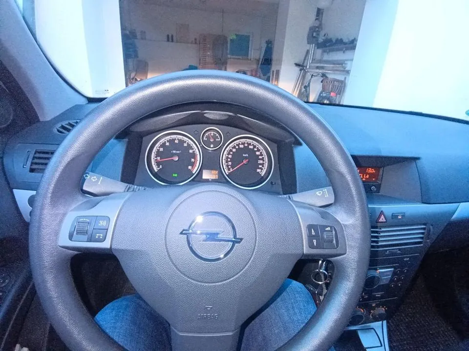 Opel Astra Caravan