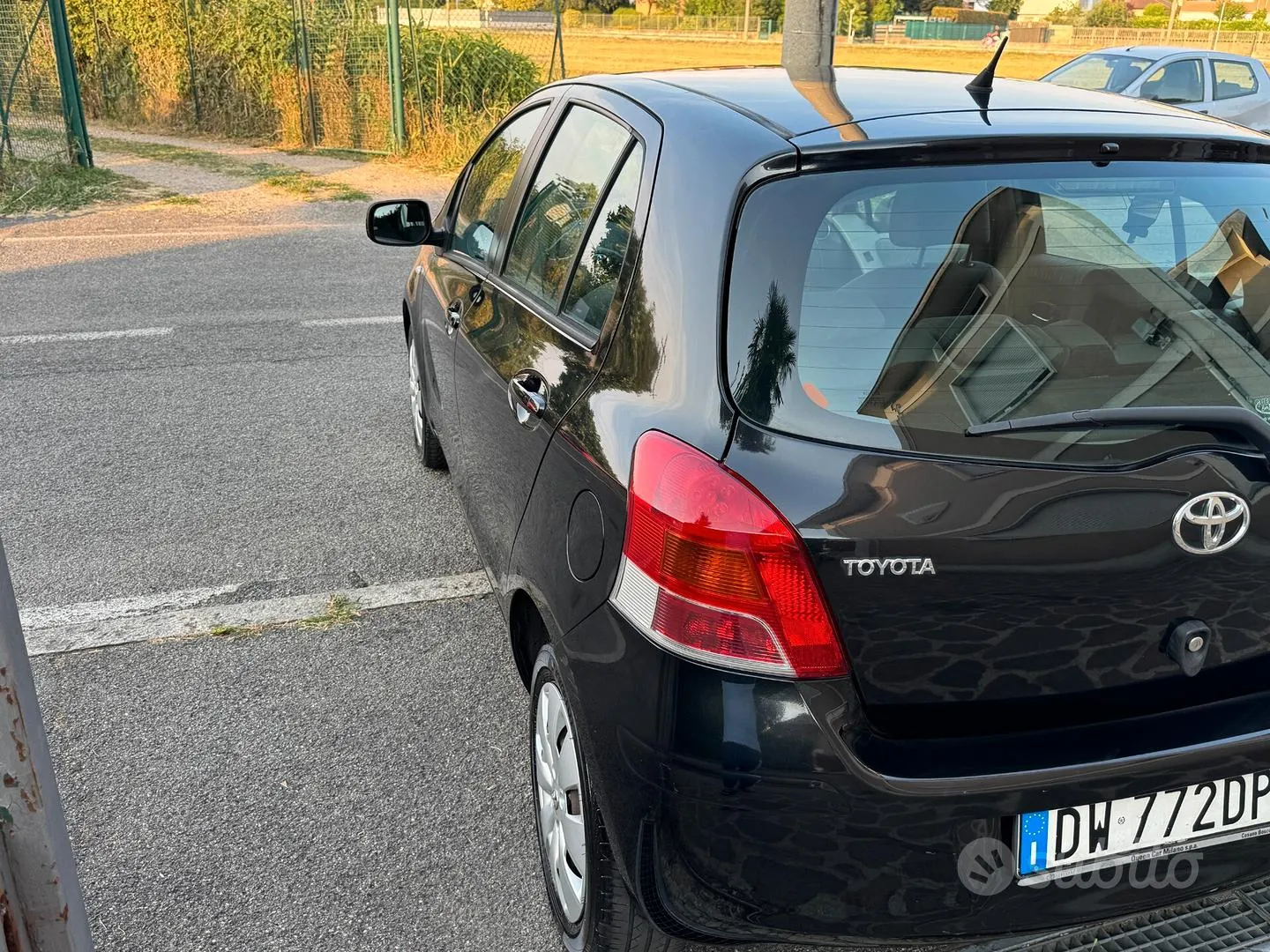 Toyota Yaris 2009 photo 4