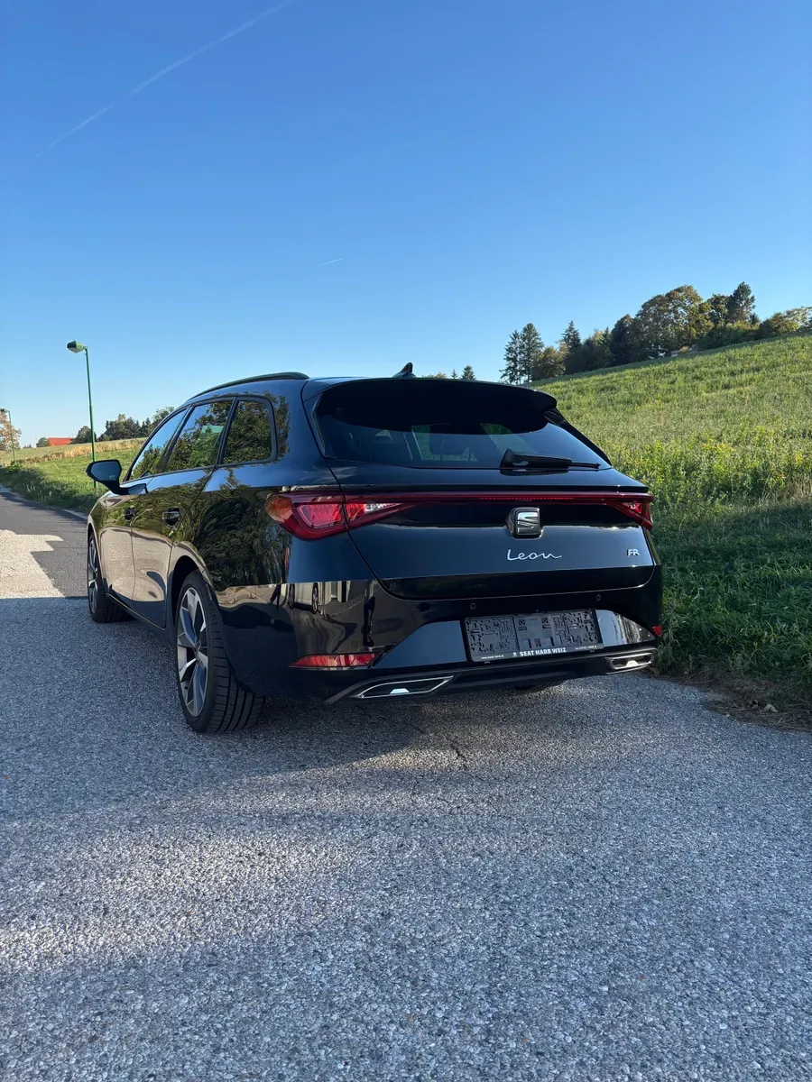 Seat Leon 2025 photo 3