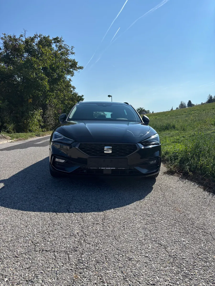 Seat Leon 2025 photo 2