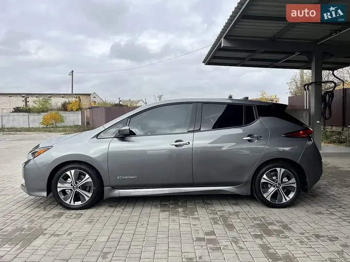Nissan Leaf 2019 photo 3