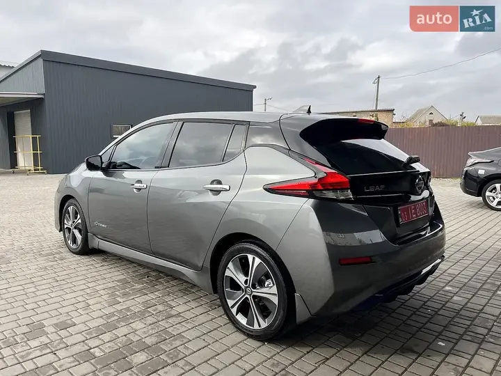 Nissan Leaf 2019 photo 5