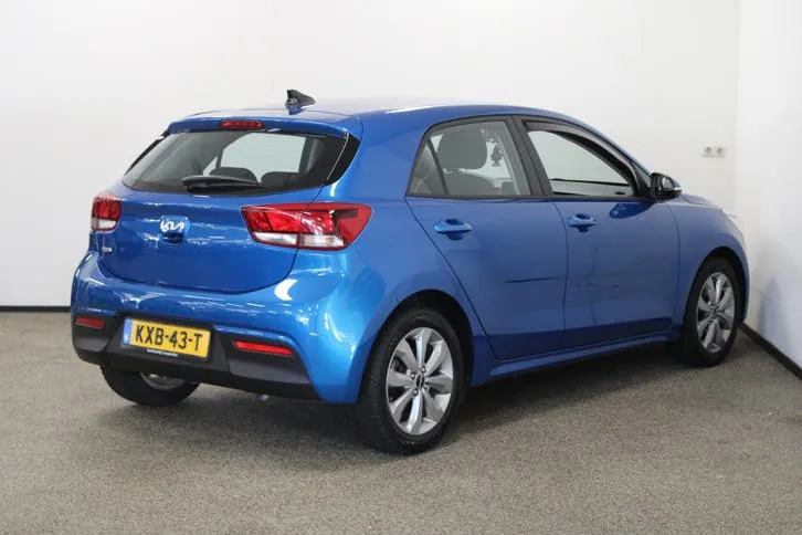 Kia Rio 2022 photo 2