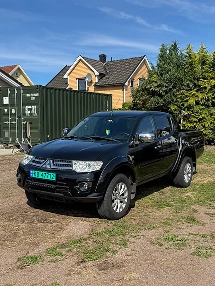 Mitsubishi L200 2015 photo 4