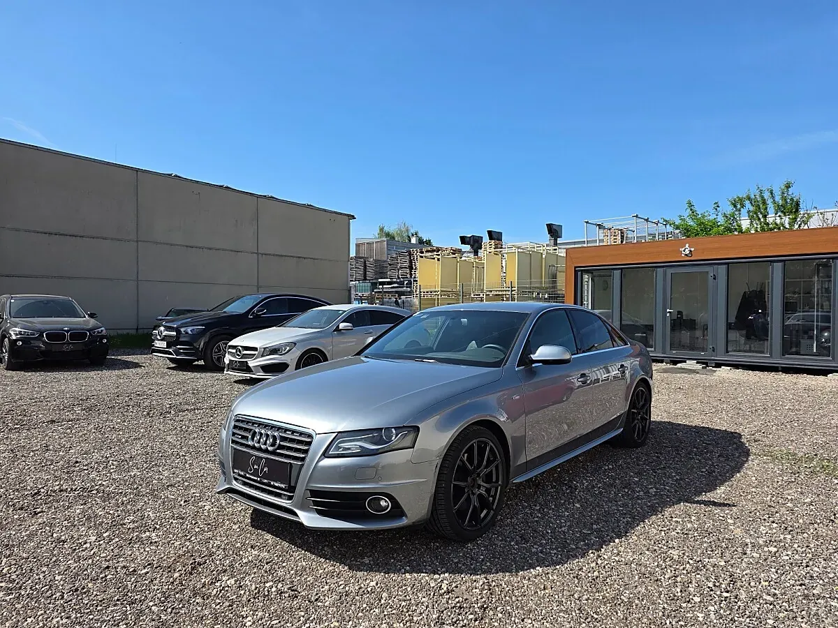 Audi A4 2010 photo 2