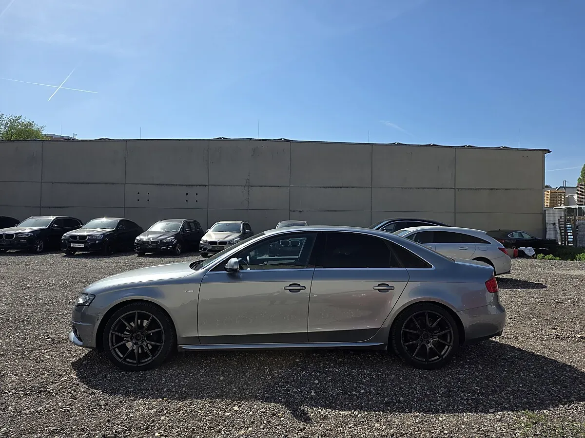 Audi A4 2010 photo 3