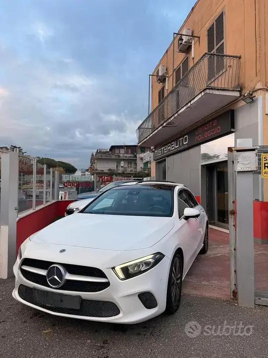 Mercedes-Benz A 2018 photo 2