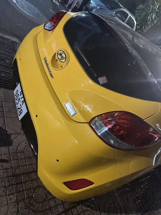 Hyundai Veloster 2011 photo 2