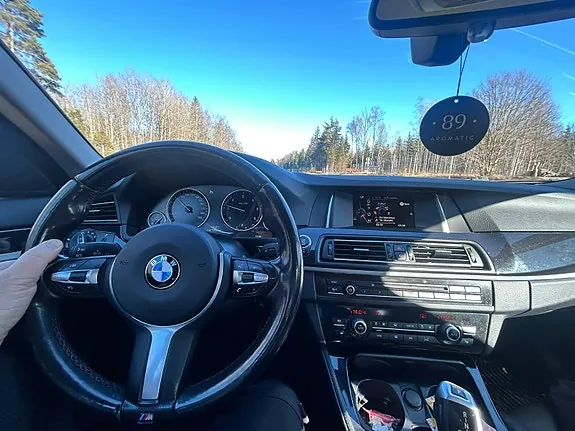 BMW 520D 2016 photo 2