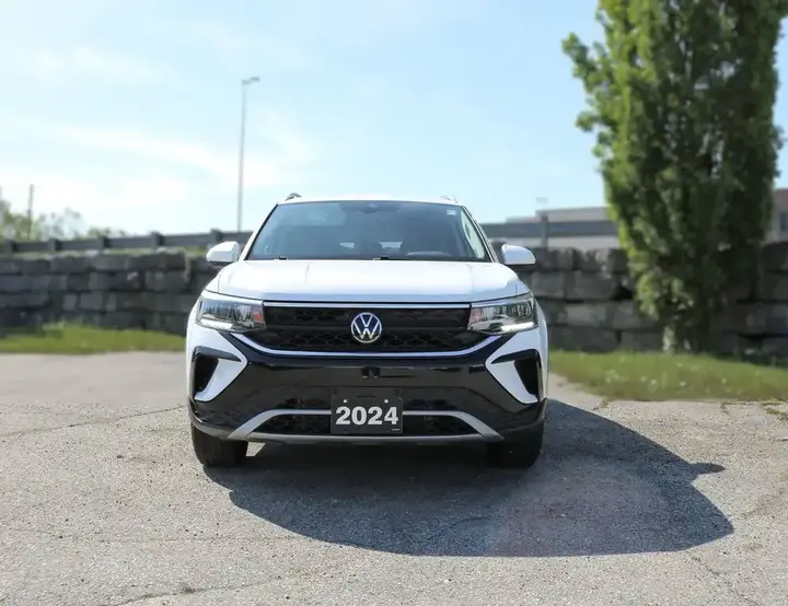 Volkswagen Taos 2024 photo 2