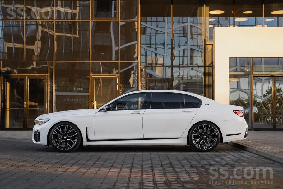 BMW 750Li 2016 photo 5