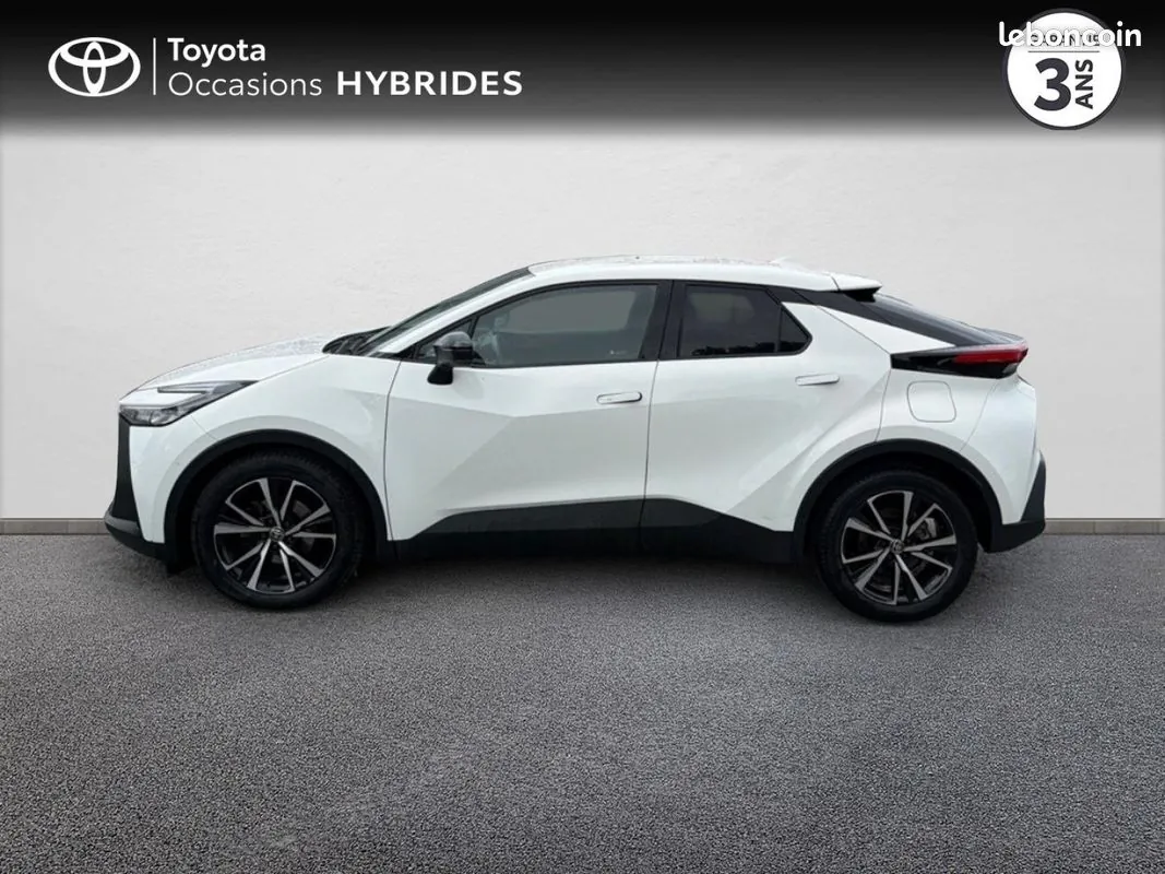 Toyota C-Hr 2024 photo 3