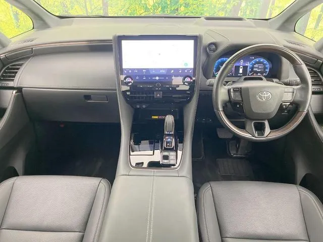 Toyota Alphard 2024 photo 2