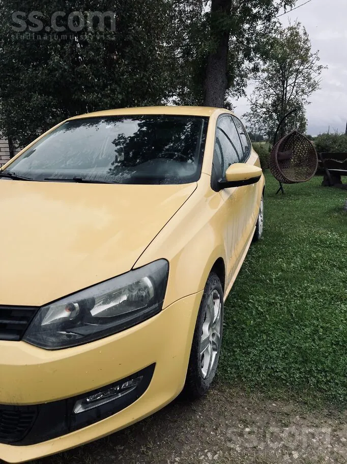Volkswagen Polo 2010 photo 2