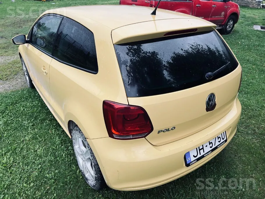 Volkswagen Polo 2010 photo 4
