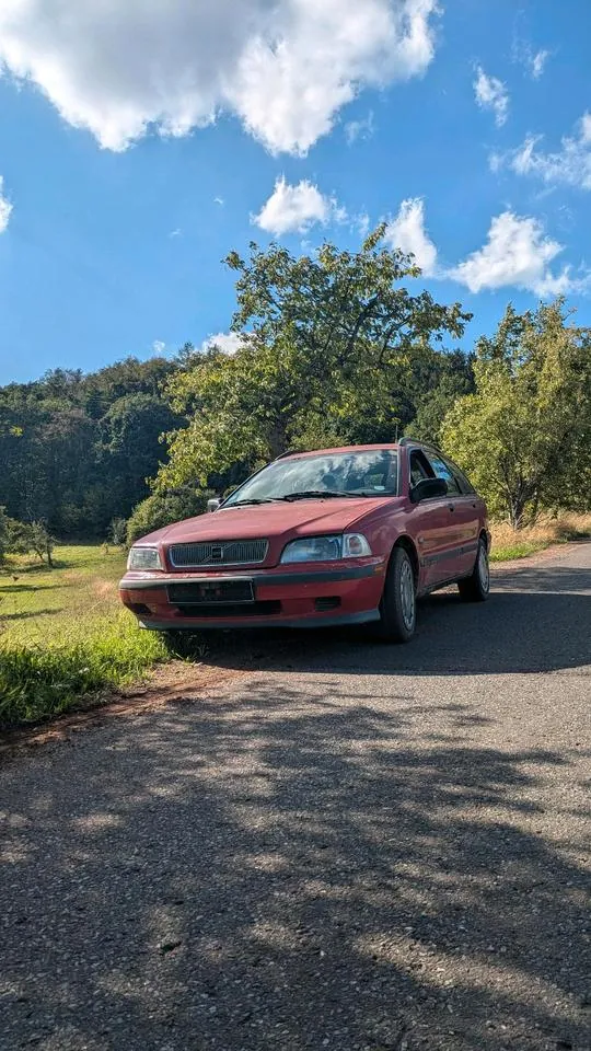 Volvo V40